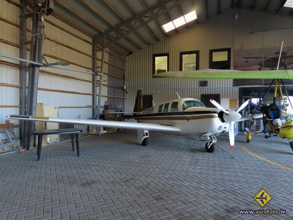 Mooney M-20E Chapparal